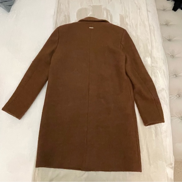 Women DKNY brown Boucle coat. Size L - Picture 2 of 5